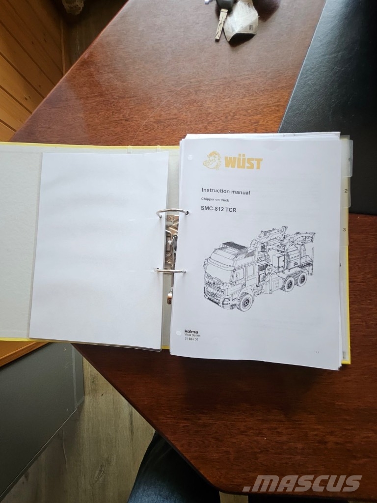 Volvo FM 540 6X6 / Wüst SMC-812TCR ماكينات تقطيع أخشاب الحراجة