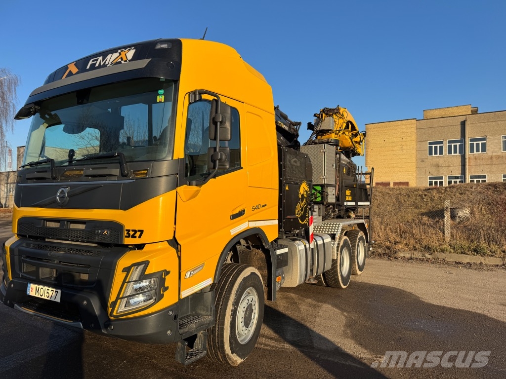 Volvo FM 540 6X6 / Wüst SMC-812TCR ماكينات تقطيع أخشاب الحراجة