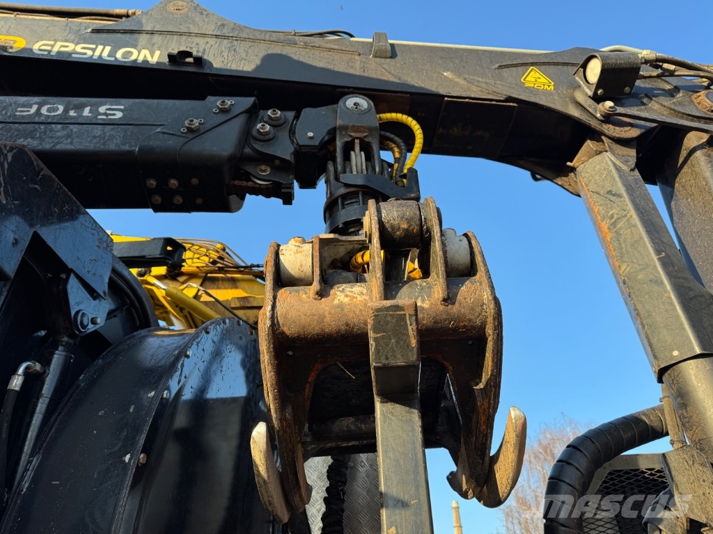 Volvo FM 540 6X6 / Wüst SMC-812TCR ماكينات تقطيع أخشاب الحراجة