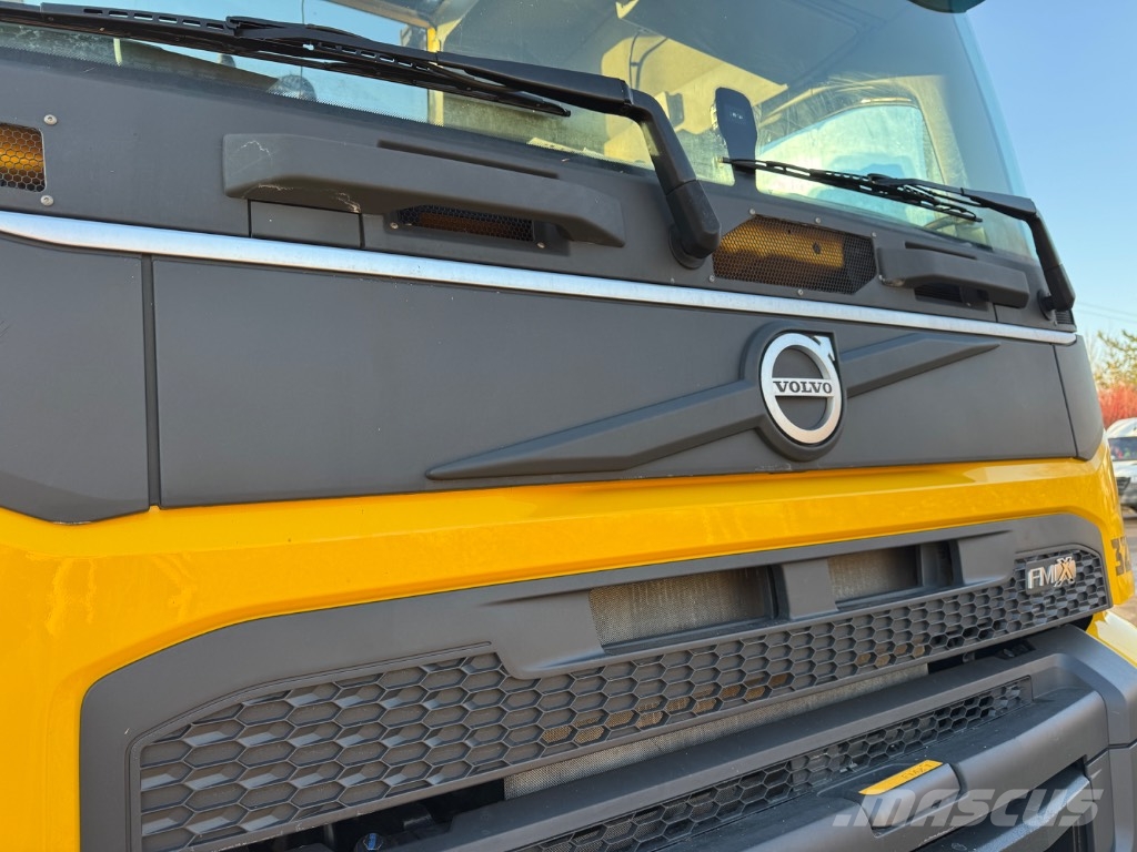 Volvo FM 540 6X6 / Wüst SMC-812TCR ماكينات تقطيع أخشاب الحراجة