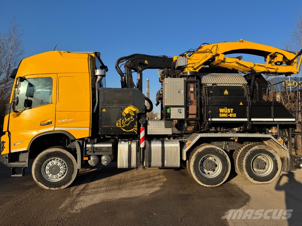Volvo FM 540 6X6 / Wüst SMC-812TCR ماكينات تقطيع أخشاب الحراجة