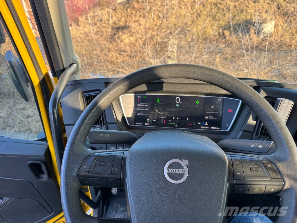 Volvo FM 540 6X6 / Wüst SMC-812TCR ماكينات تقطيع أخشاب الحراجة