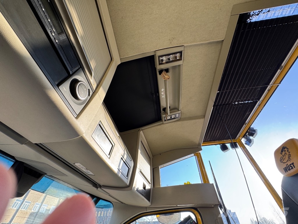 Volvo FM 540 6X6 / Wüst SMC-812TCR ماكينات تقطيع أخشاب الحراجة