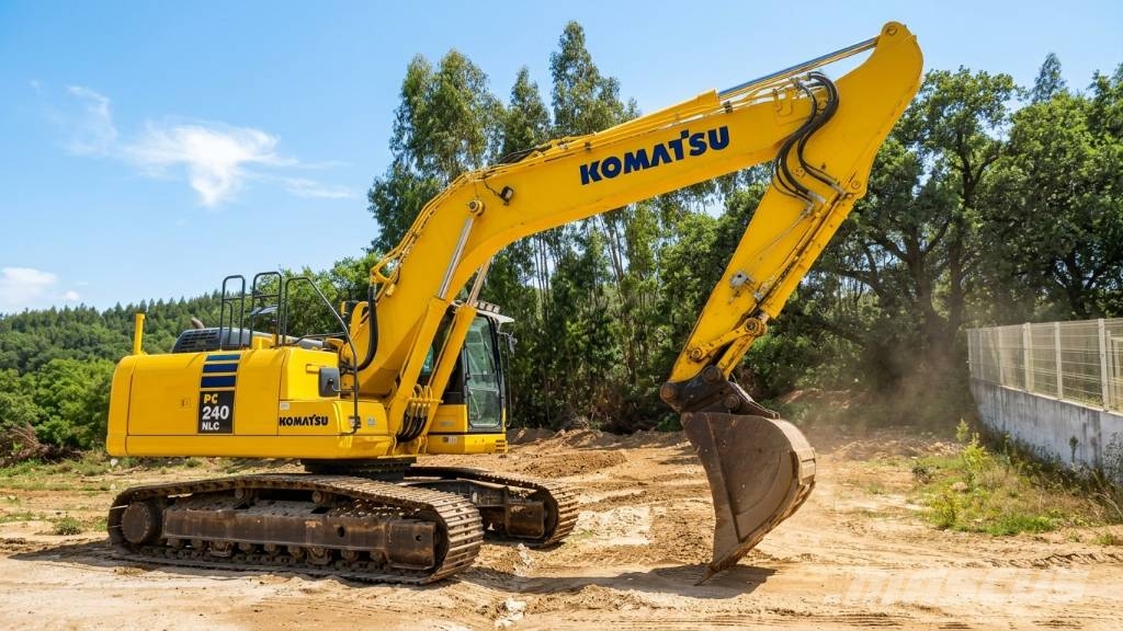Komatsu PC 240 NLC-10 Гусеничные экскаваторы