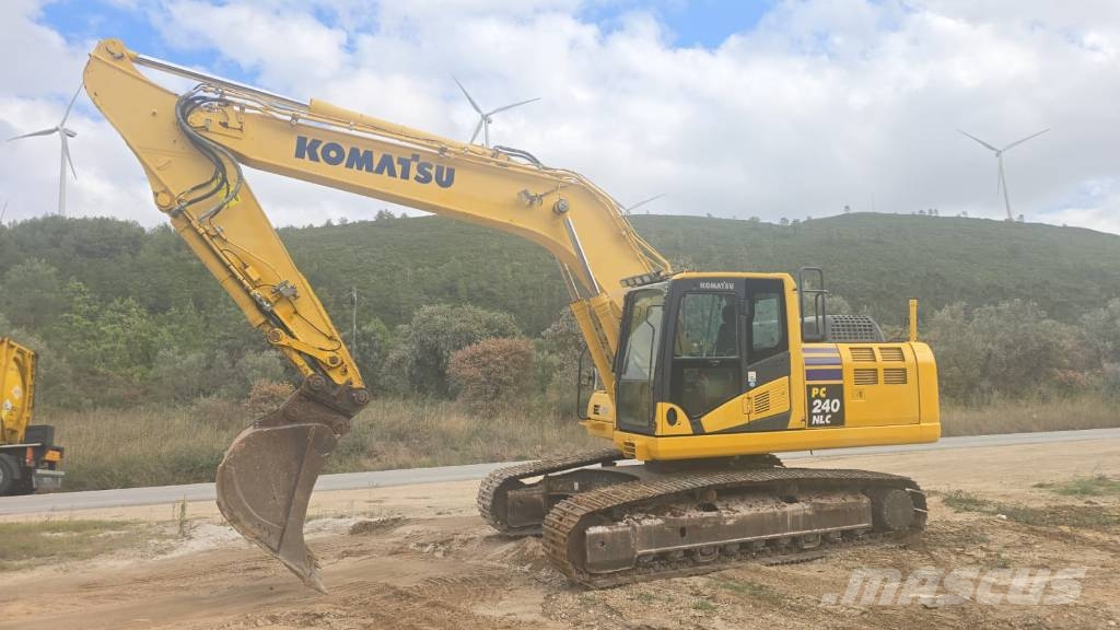 Komatsu PC 240 NLC-10 Гусеничные экскаваторы