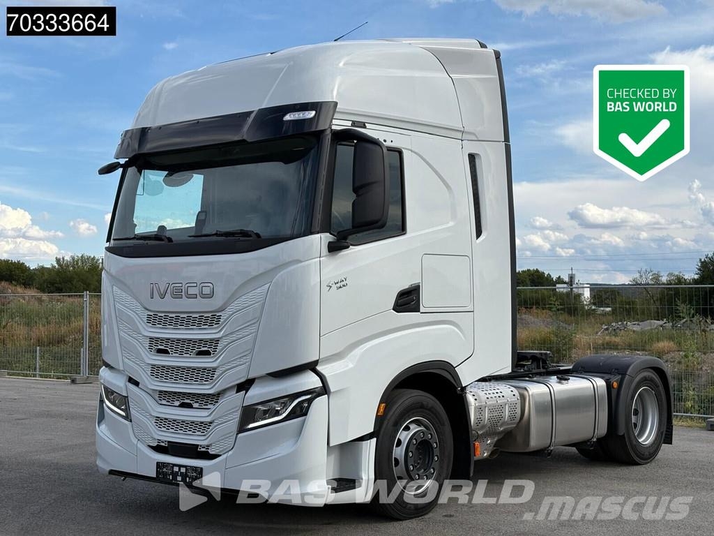 Iveco S-Way 500 4X2 NEW! Retarder 2x tanks Standklima AC Sattelzugmaschinen