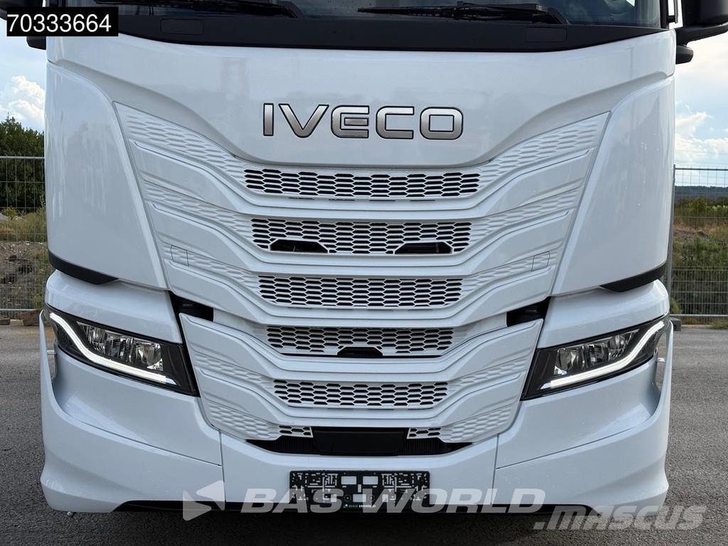 Iveco S-Way 500 4X2 NEW! Retarder 2x tanks Standklima AC Sattelzugmaschinen