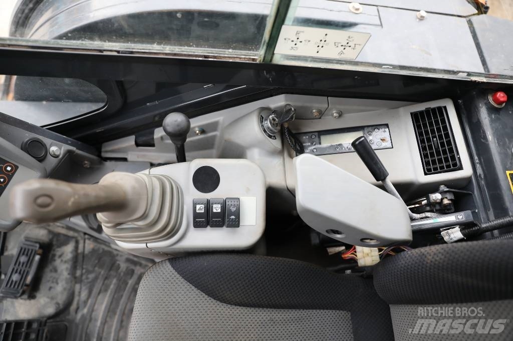 Hitachi ZX 55 USR, 2011, China - Used mini excavators < 7t