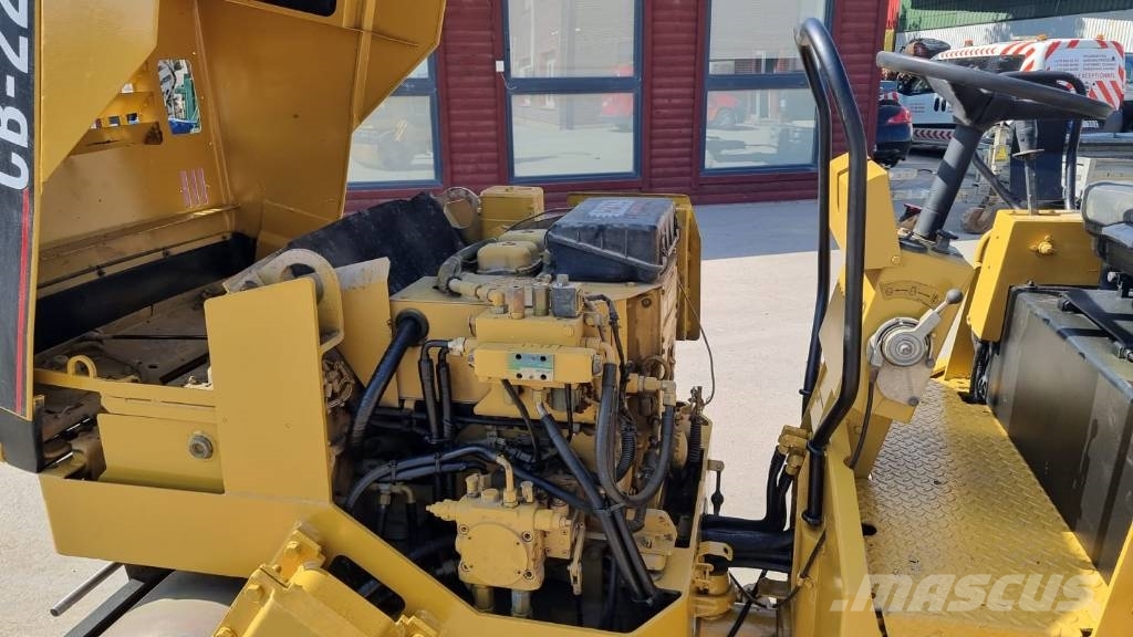 CAT CB 224 C Tandem Valser