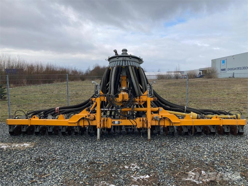 Veenhuis SP 15800 Fast- och kletgödselspridare