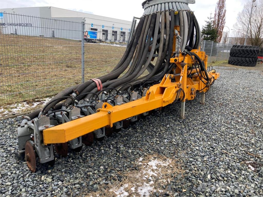 Veenhuis SP 15800 Fast- och kletgödselspridare