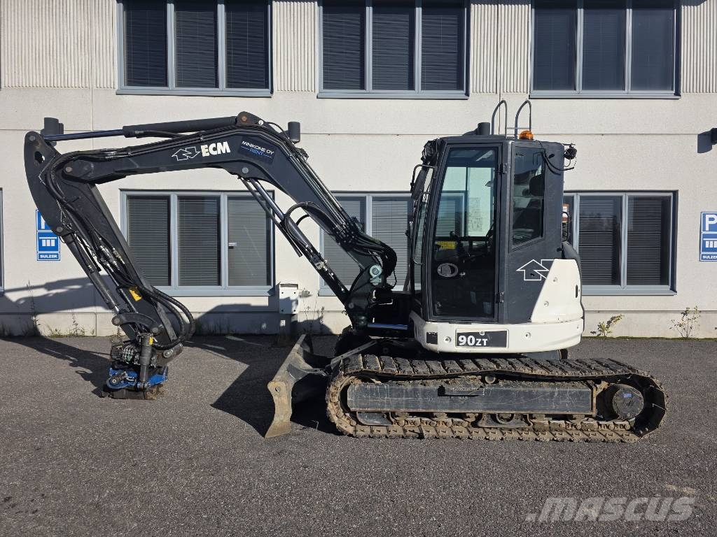 ECM 90ZT Midikaivukoneet 7t - 12t