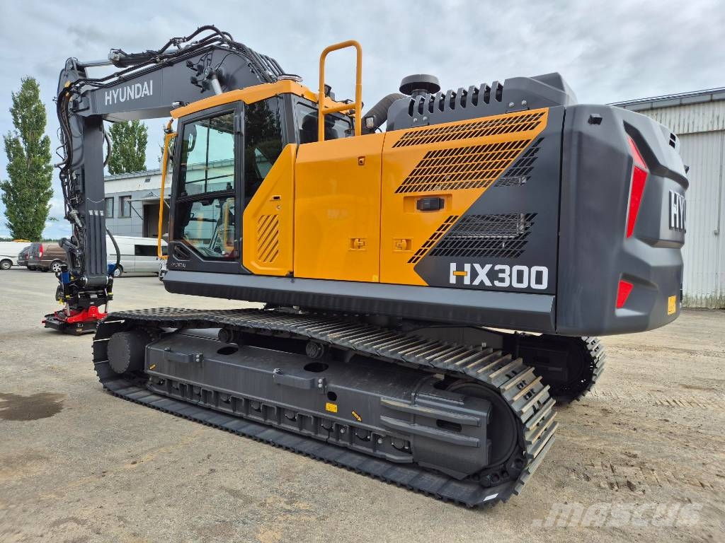 Hyundai HX 300 Raupenbagger