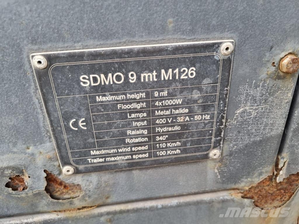 Sdmo 9 MT M126 / Lichtmastgenerator أبراج خفيفة
