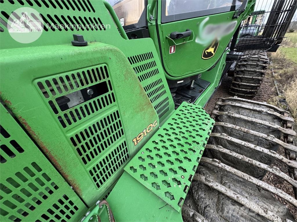 John Deere 1910 G Forwarder