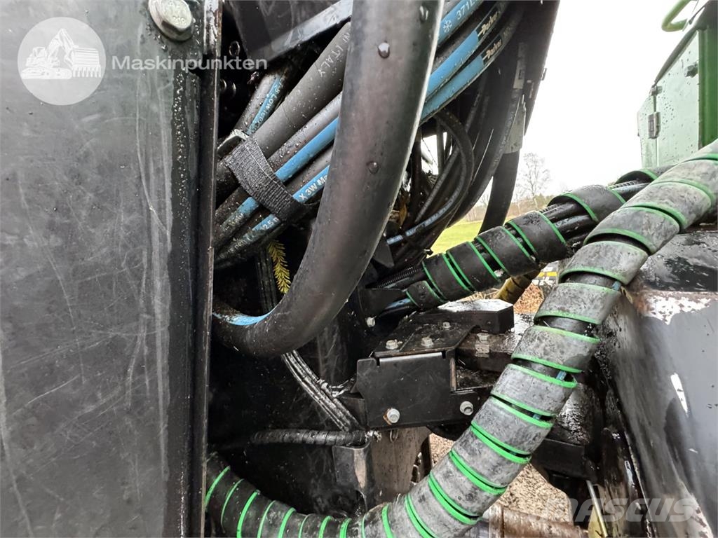 John Deere 1910 G Forwarder