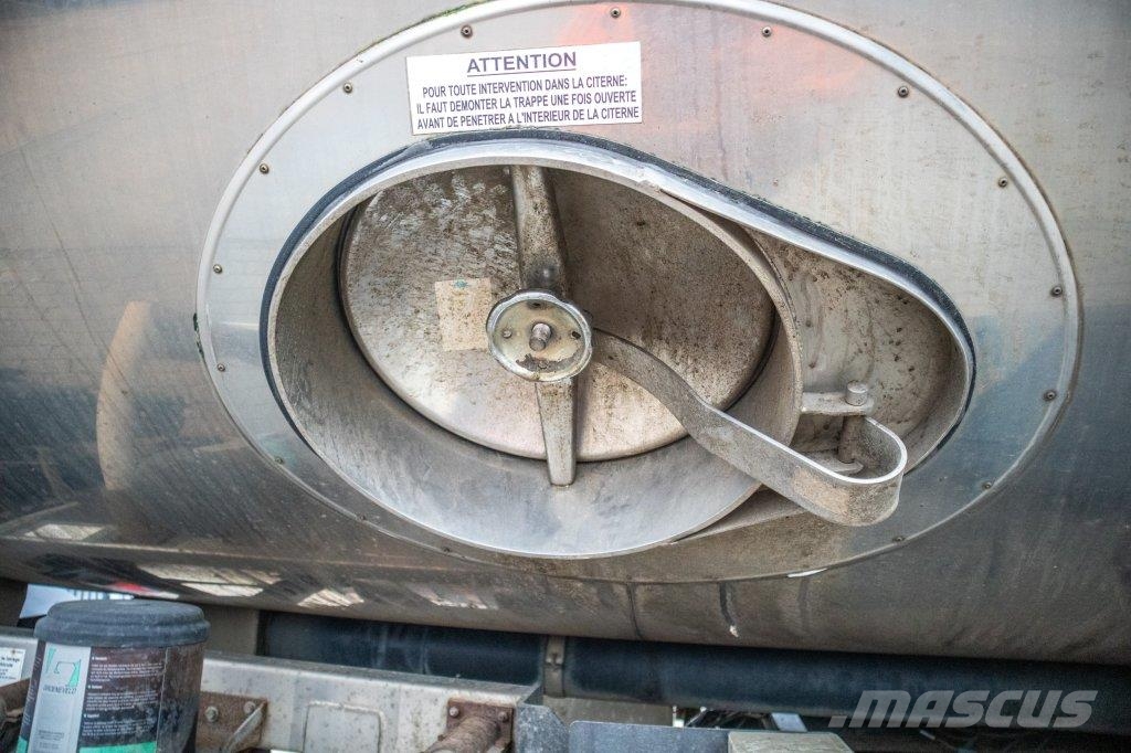 ETA CITERNE LAIT/MILCH/MILK 29000L Semi-trailer med Tank
