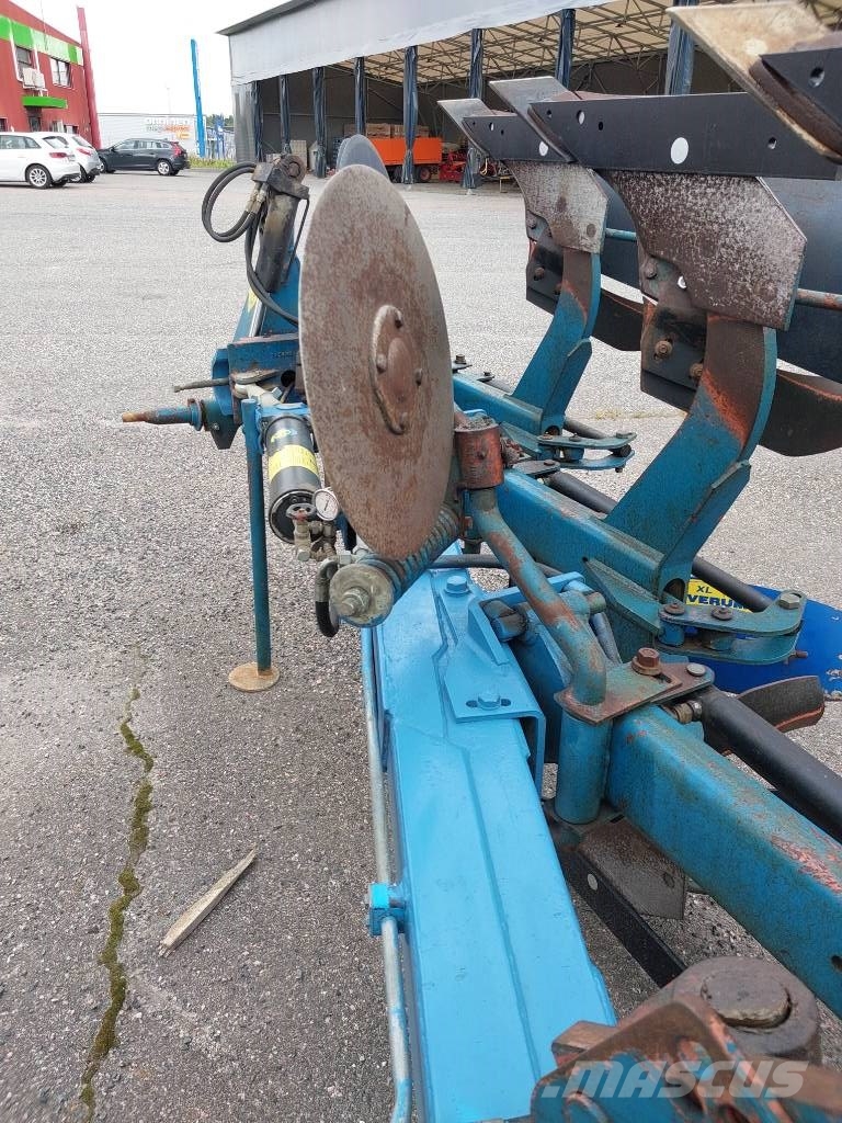 Överum CX490 Wentelploegen