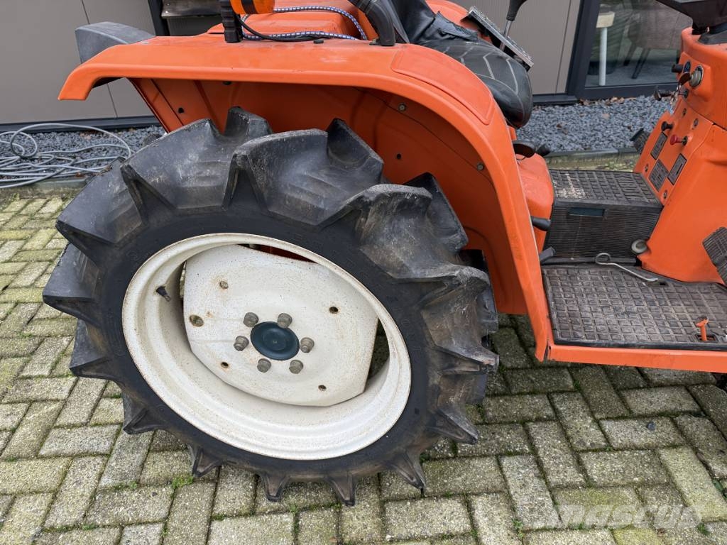 Kubota Bultra B1-17 Compacttrekkers