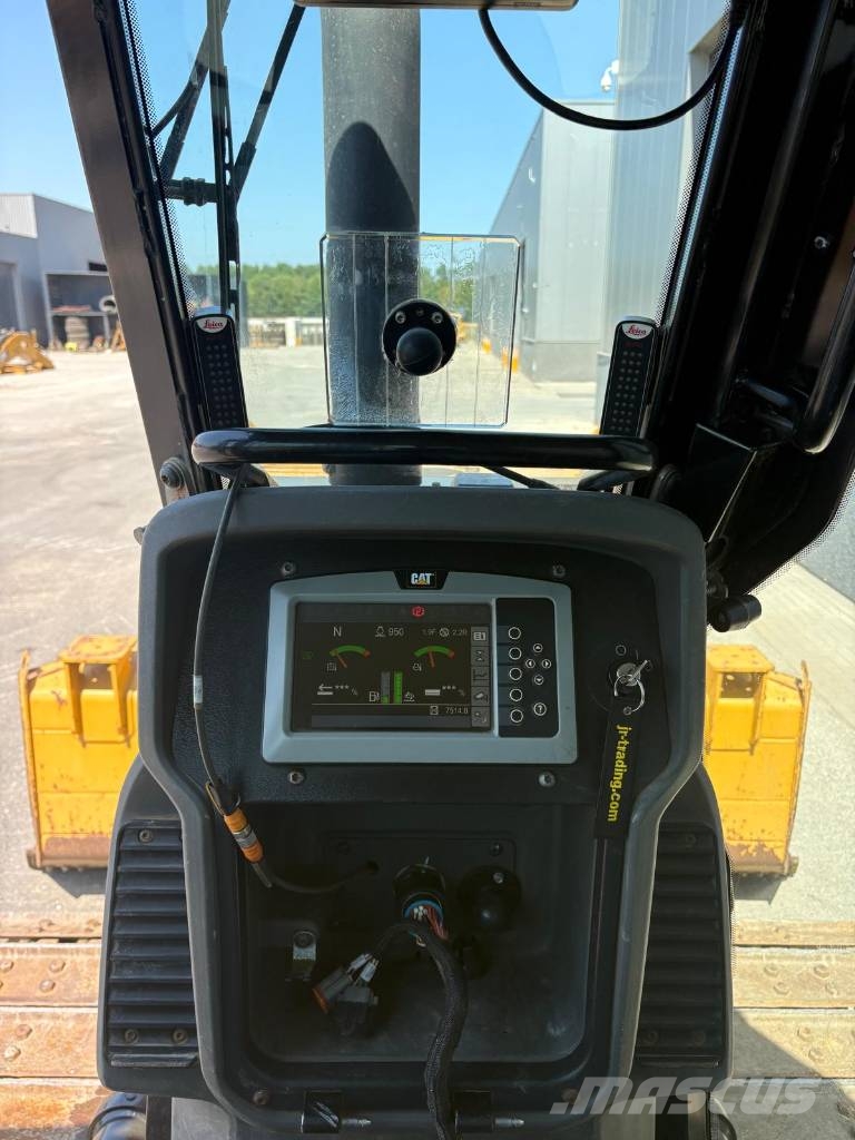 CAT D 5 K 2 LGP Bouteurs sur chenilles