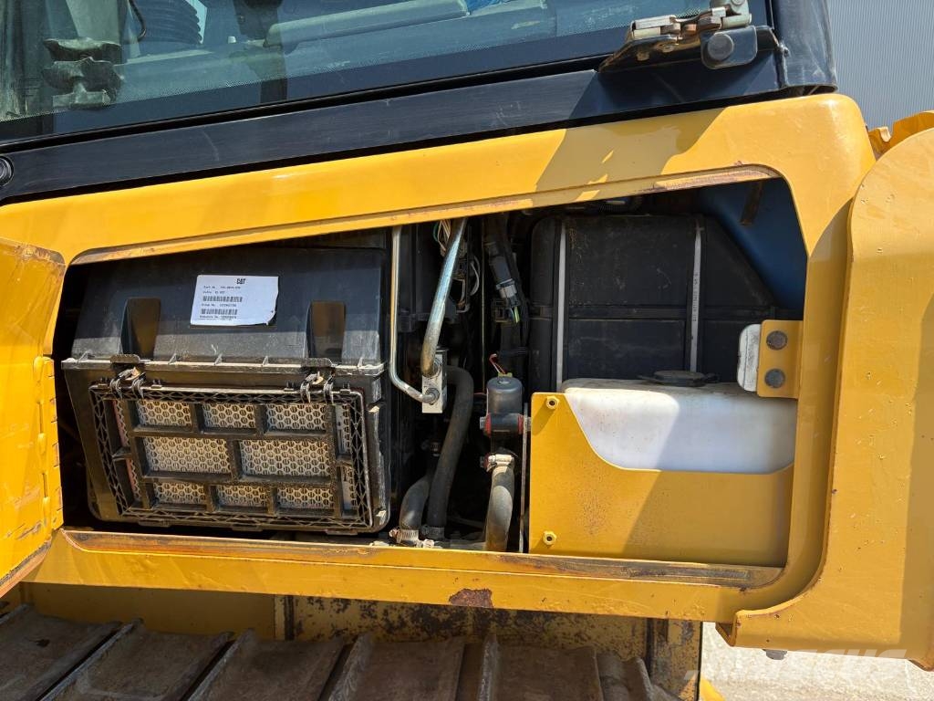 CAT D 5 K 2 LGP Bouteurs sur chenilles