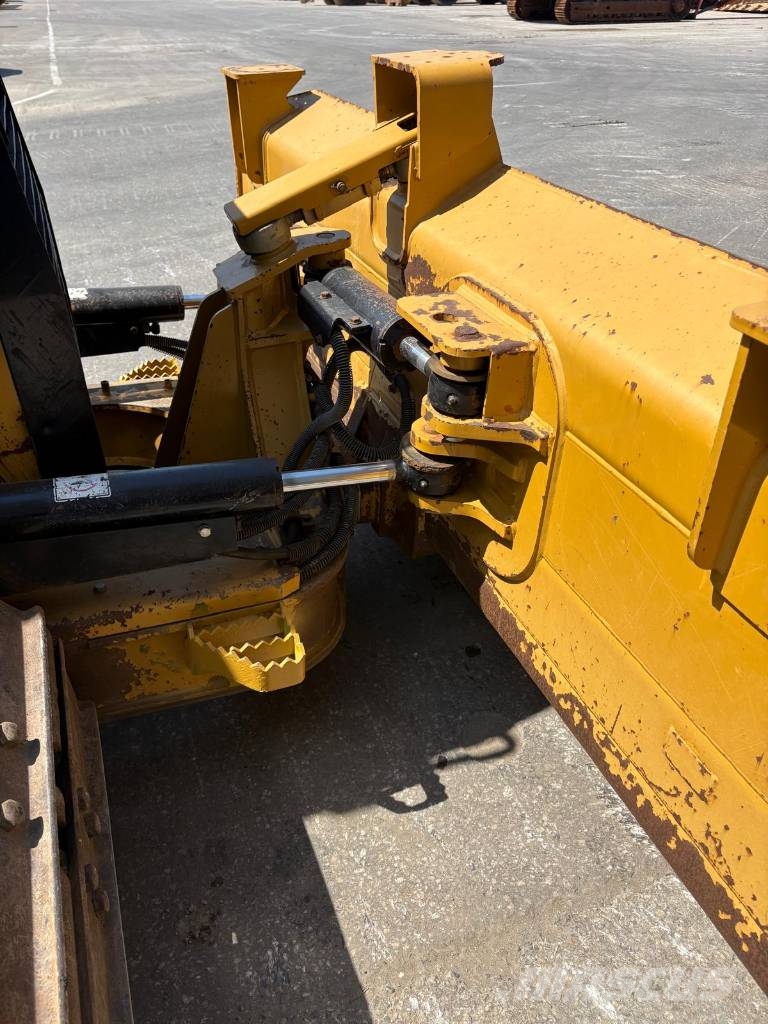 CAT D 5 K 2 LGP Bouteurs sur chenilles