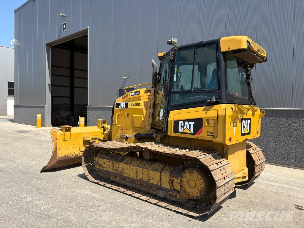 CAT D 5 K 2 LGP Bouteurs sur chenilles
