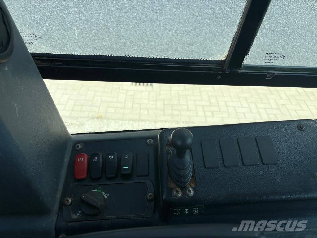 CAT D 5 K 2 LGP Bouteurs sur chenilles