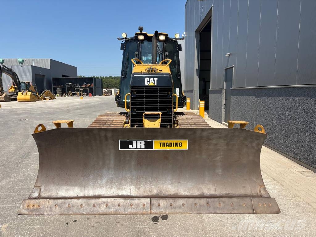 CAT D 5 K 2 LGP Bouteurs sur chenilles