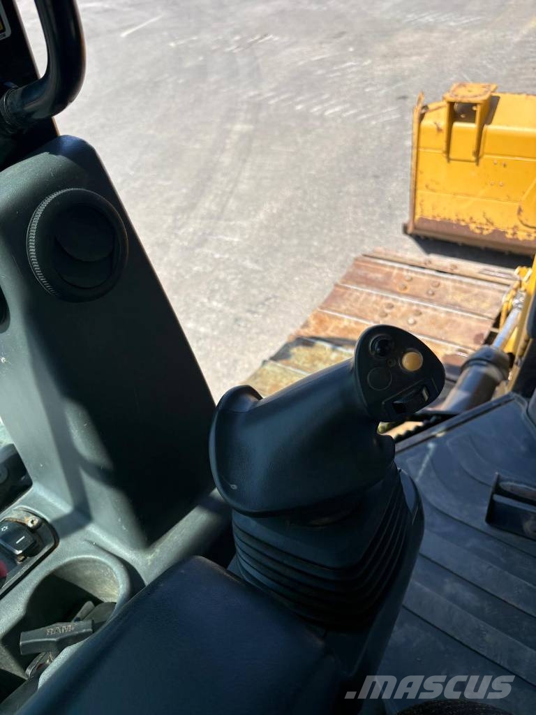 CAT D 5 K 2 LGP Bouteurs sur chenilles