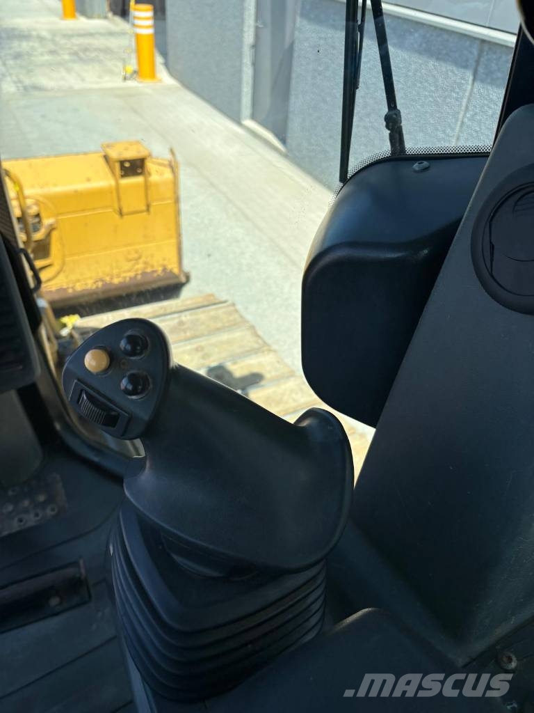 CAT D 5 K 2 LGP Bouteurs sur chenilles