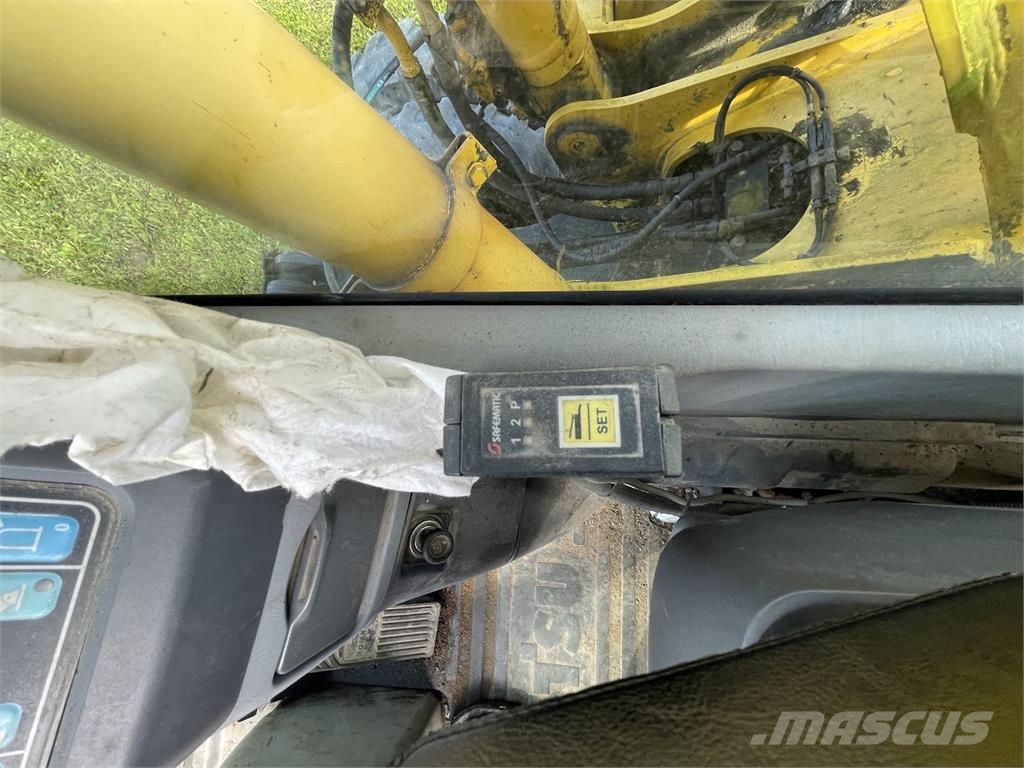 Komatsu PW160-7K Bageri na kotačima