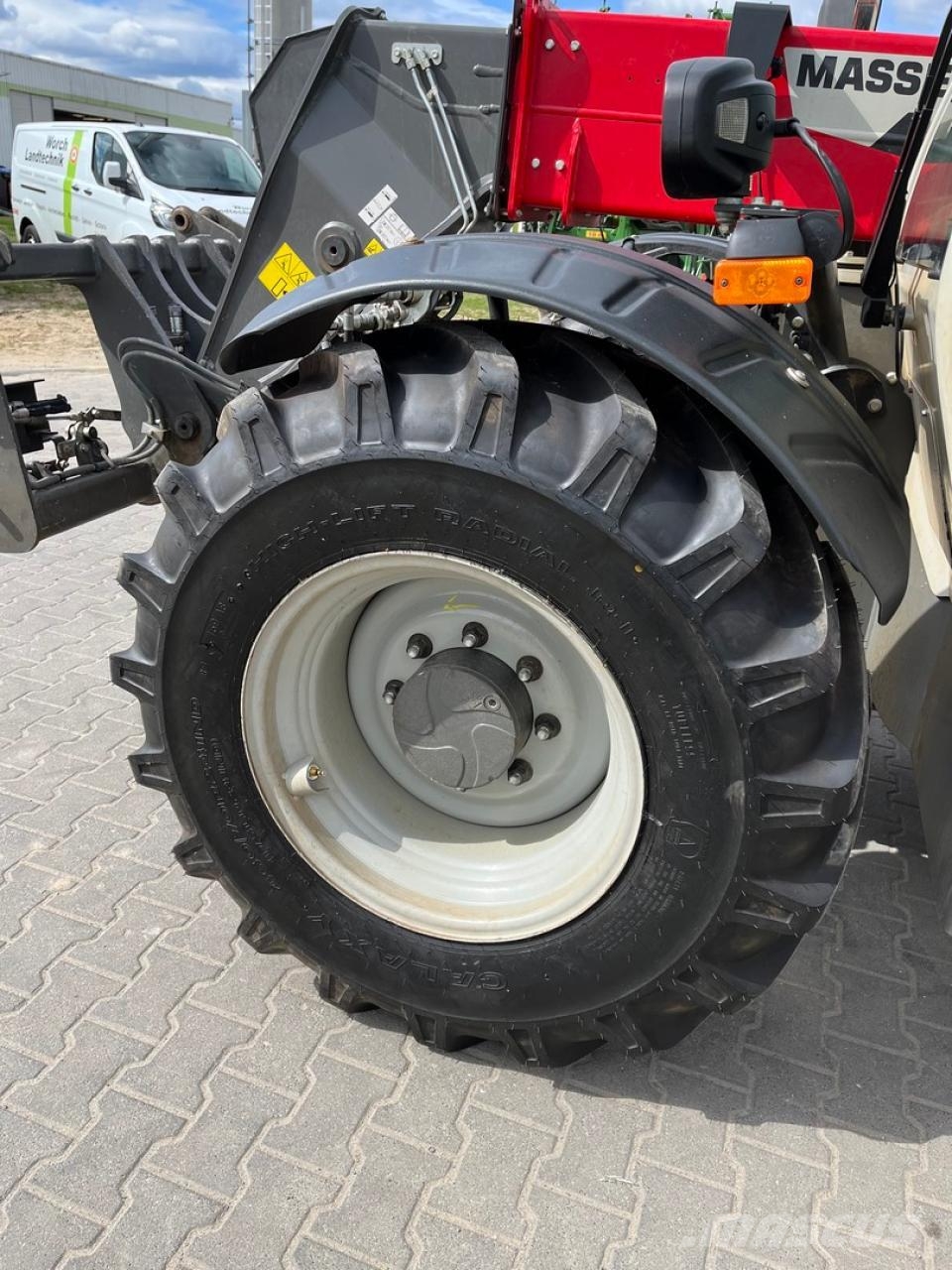 Massey Ferguson TH 8043 Teleskoplader für Landwirtschaft