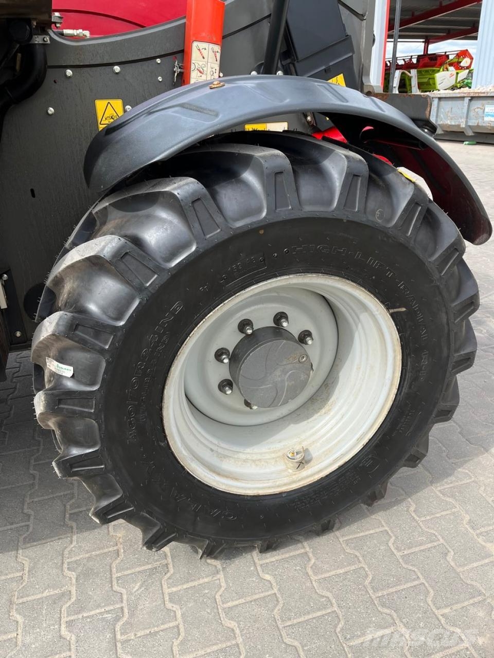 Massey Ferguson TH 8043 Teleskoplader für Landwirtschaft