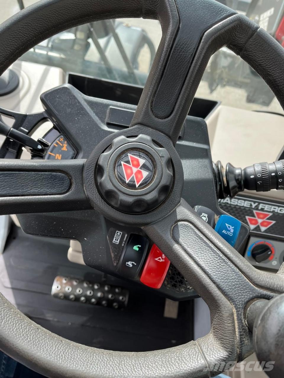 Massey Ferguson TH 8043 Teleskoplader für Landwirtschaft