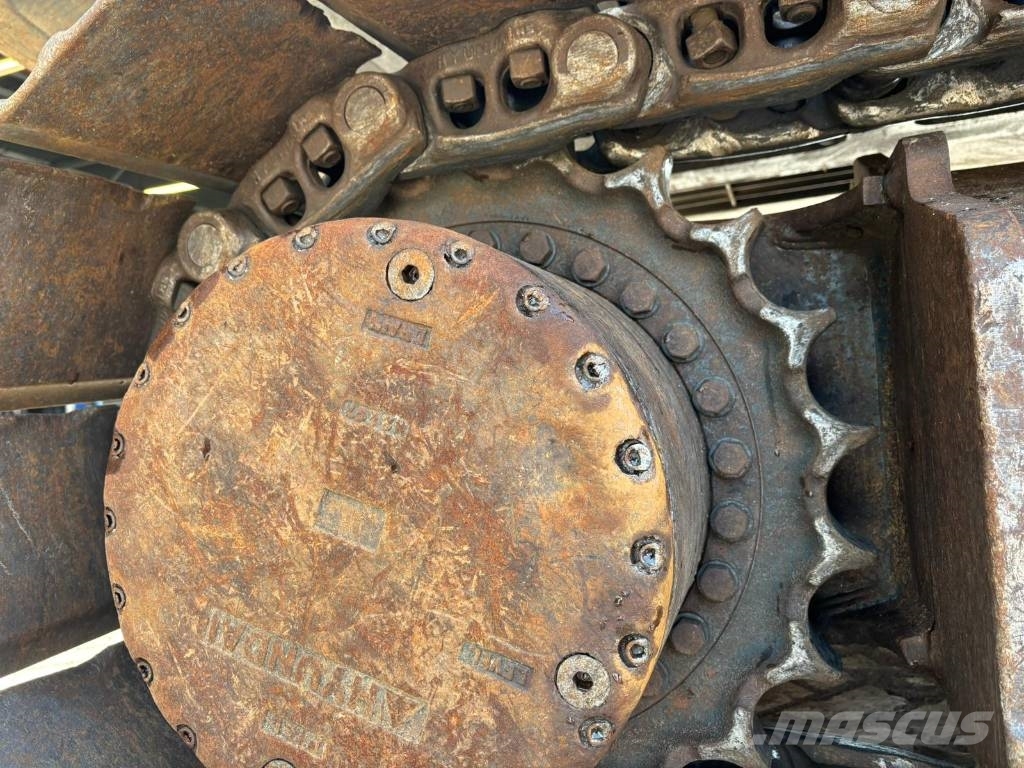 Hyundai Robex 300 LC-9 A Gravemaskiner på larvebånd