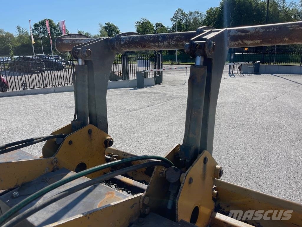 Plaisance BF Stump Grinder / Stobbenfrees Koku stumbru frēze