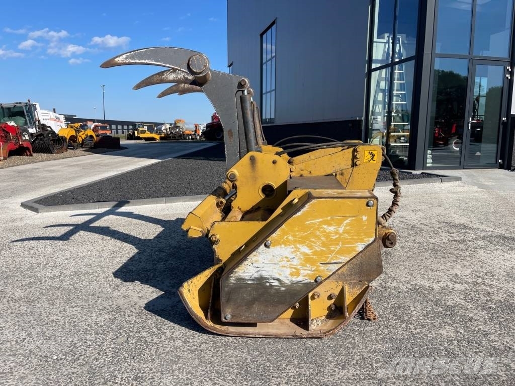 Plaisance BF Stump Grinder / Stobbenfrees Koku stumbru frēze