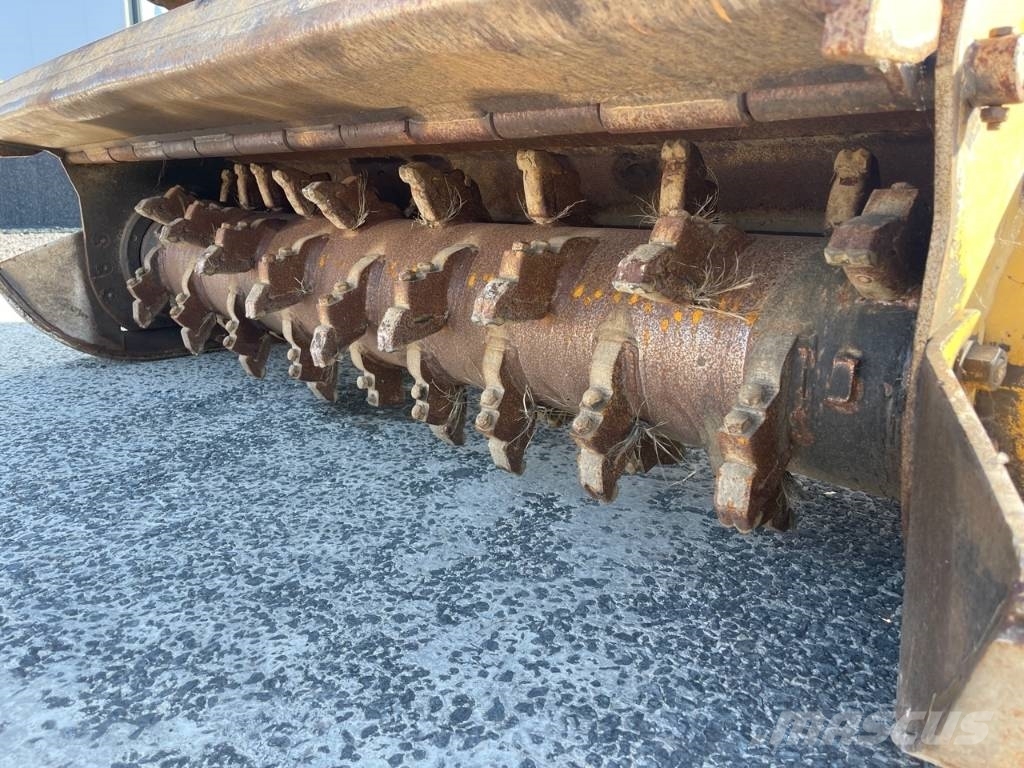 Plaisance BF Stump Grinder / Stobbenfrees Koku stumbru frēze