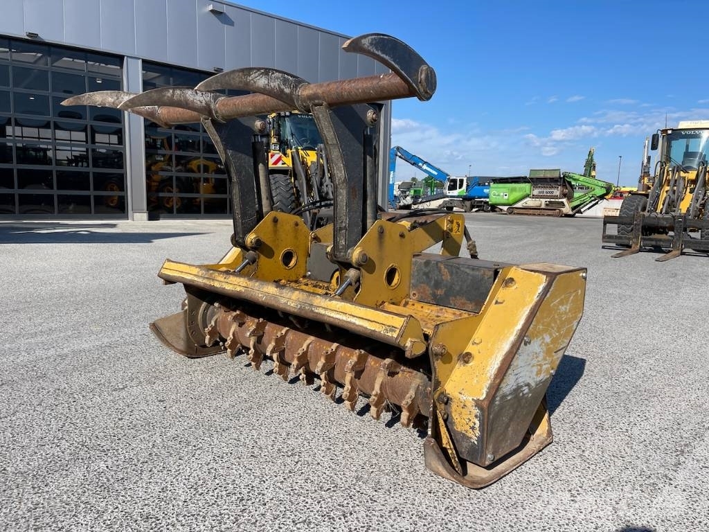 Plaisance BF Stump Grinder / Stobbenfrees Koku stumbru frēze
