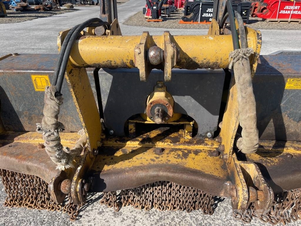 Plaisance BF Stump Grinder / Stobbenfrees Koku stumbru frēze