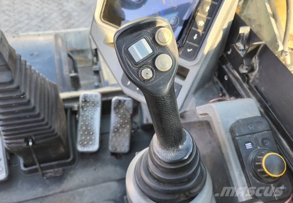 JCB HD 110 WD حفارات بعجل