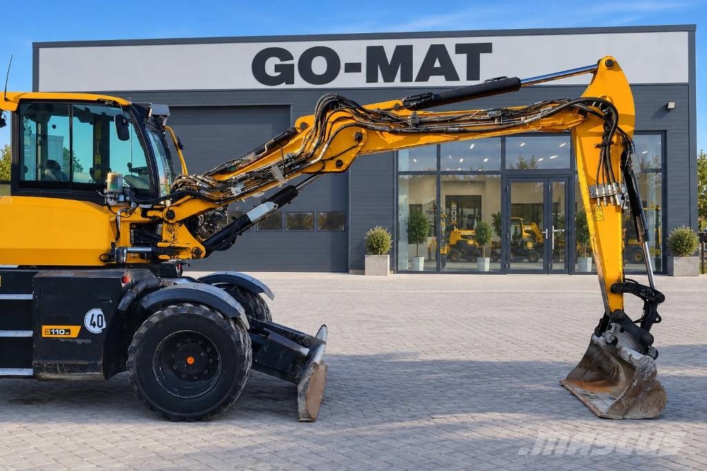 JCB HD 110 WD حفارات بعجل