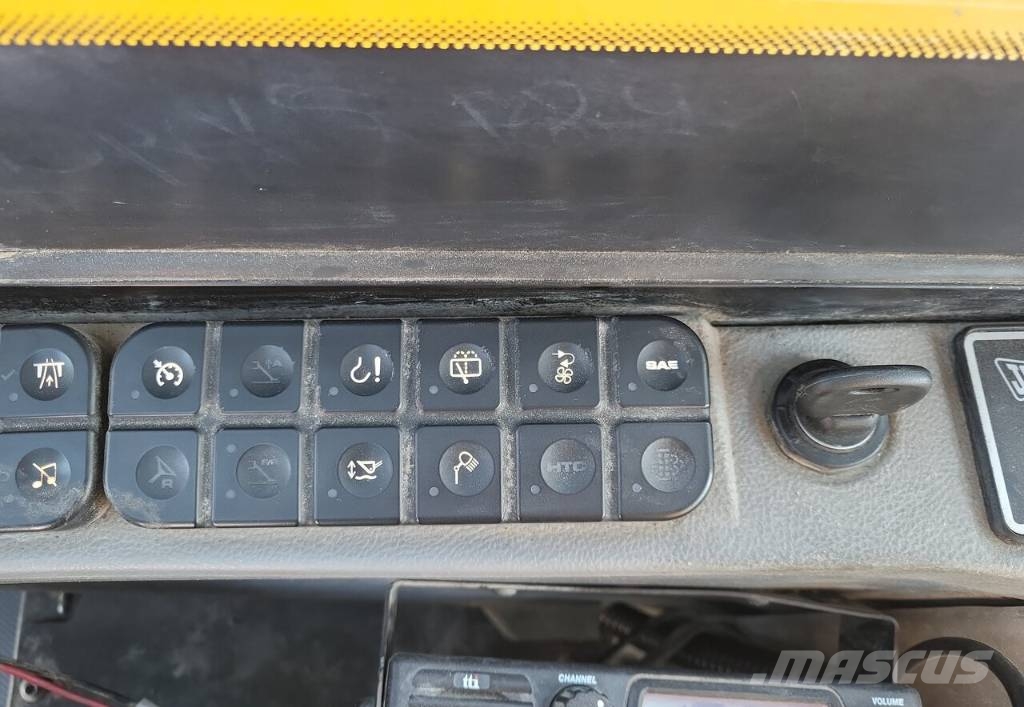JCB HD 110 WD حفارات بعجل