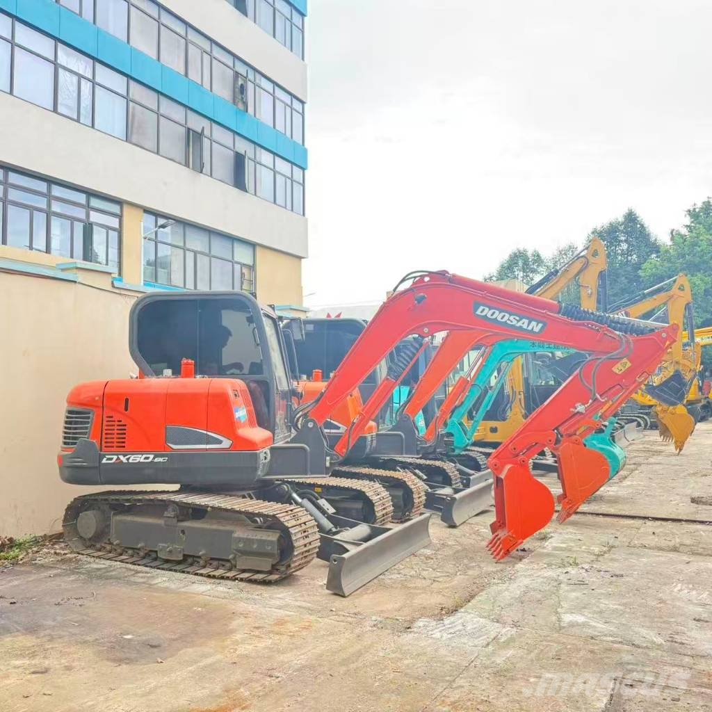 Doosan DX 60-9 C حفارات صغيرة أقل من 7 طن (حفارات صغيرة)