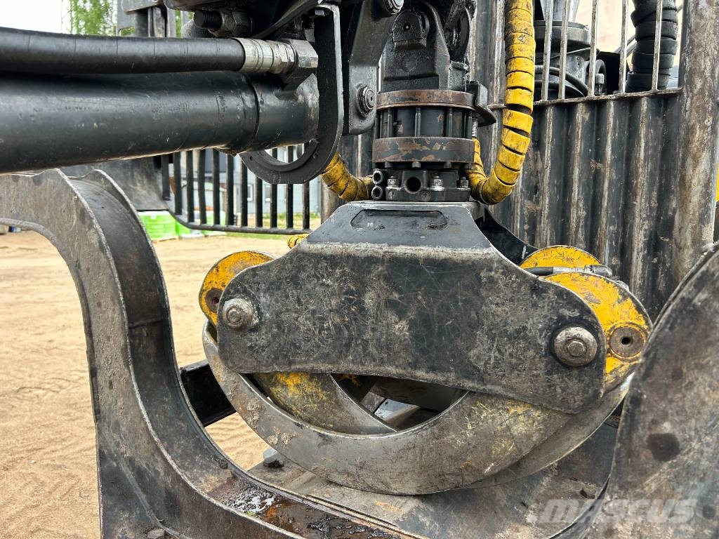 Ponsse Buffalo 8W Forwarders