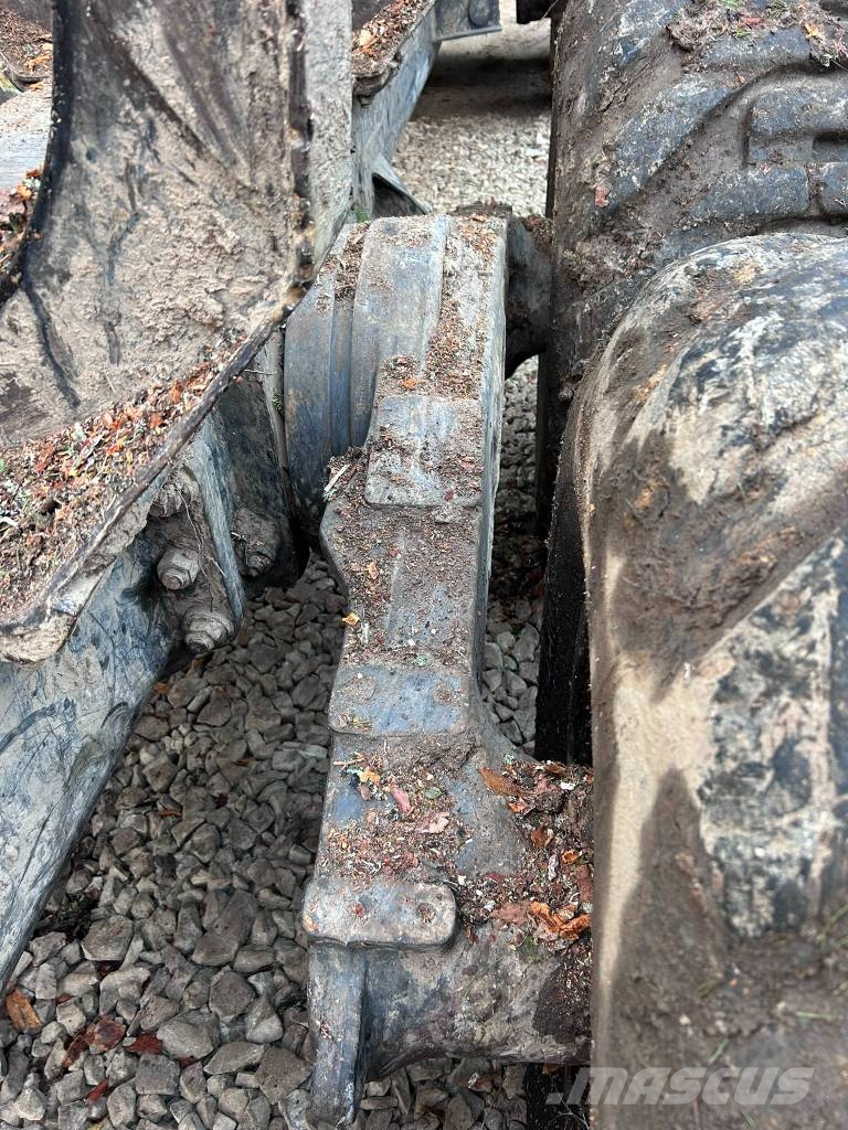 Ponsse Buffalo 8W Forwarders / Autocarregadores