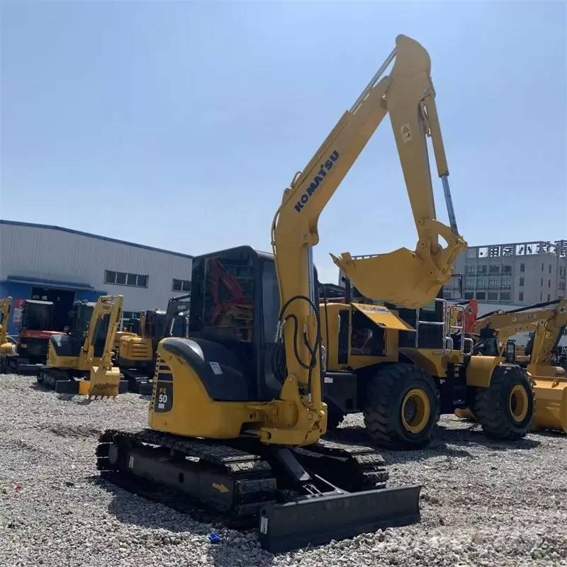 Komatsu PC 50 MR Mini ekskavatörler, 7 tona dek