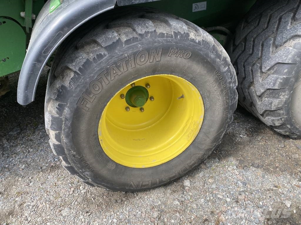 John Deere C451R KOMBIRPRESS MAXICUT HC 13 Ruloonpressid