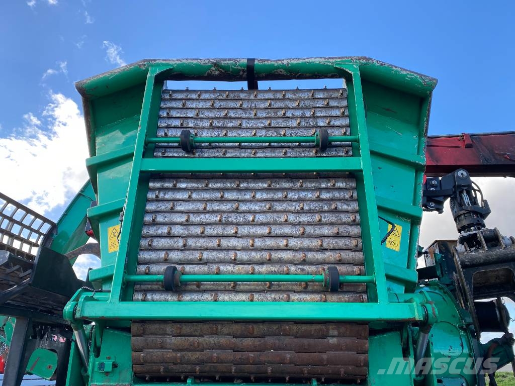 MAN TGS 26-500 6x6/JENZ HEM 583R endommagé Broyeur forestier